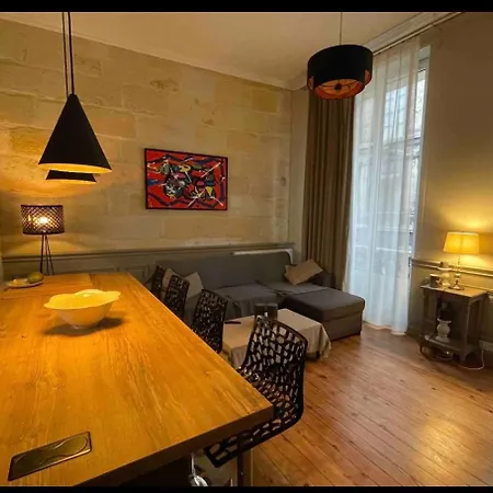 Appartement Hyper Centre Historique Bordeaux Exterior photo